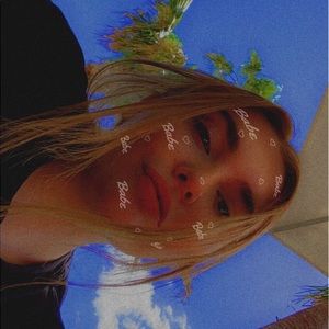 Meet your Posher, Amber